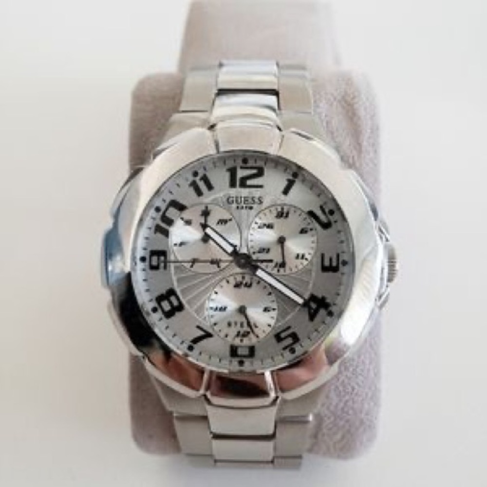 GUESS Silver-Tone Men’s Watch